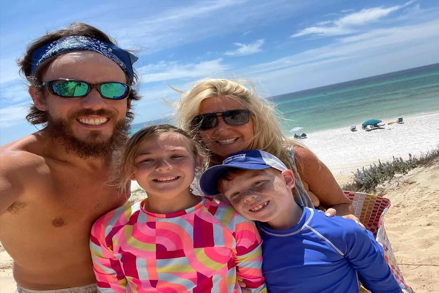 Chris Janson Wife