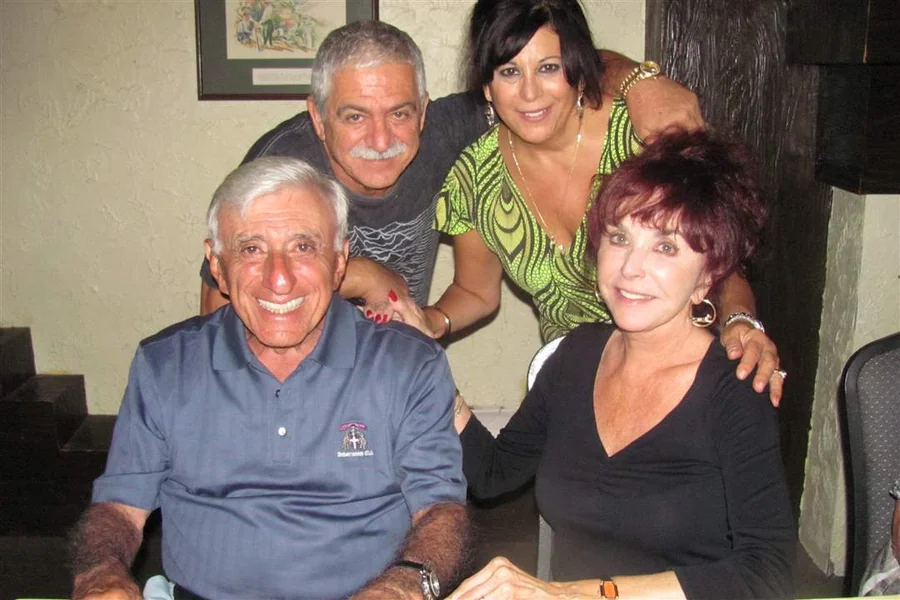 Jamie Farr Wife